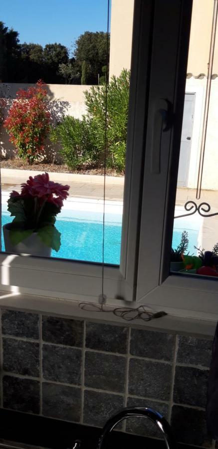 Apartament Le Cabanon De Lea Tavel Zewnętrze zdjęcie
